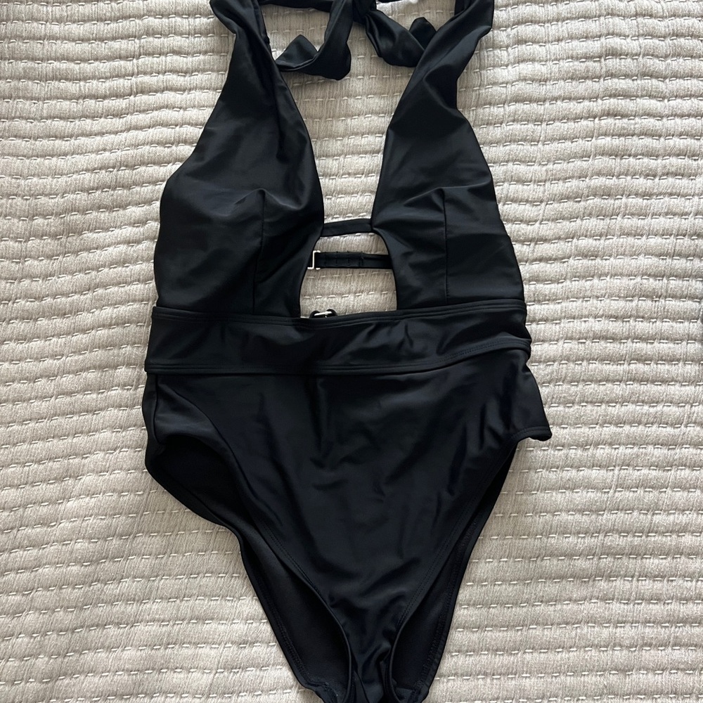 Black bathing suit in black